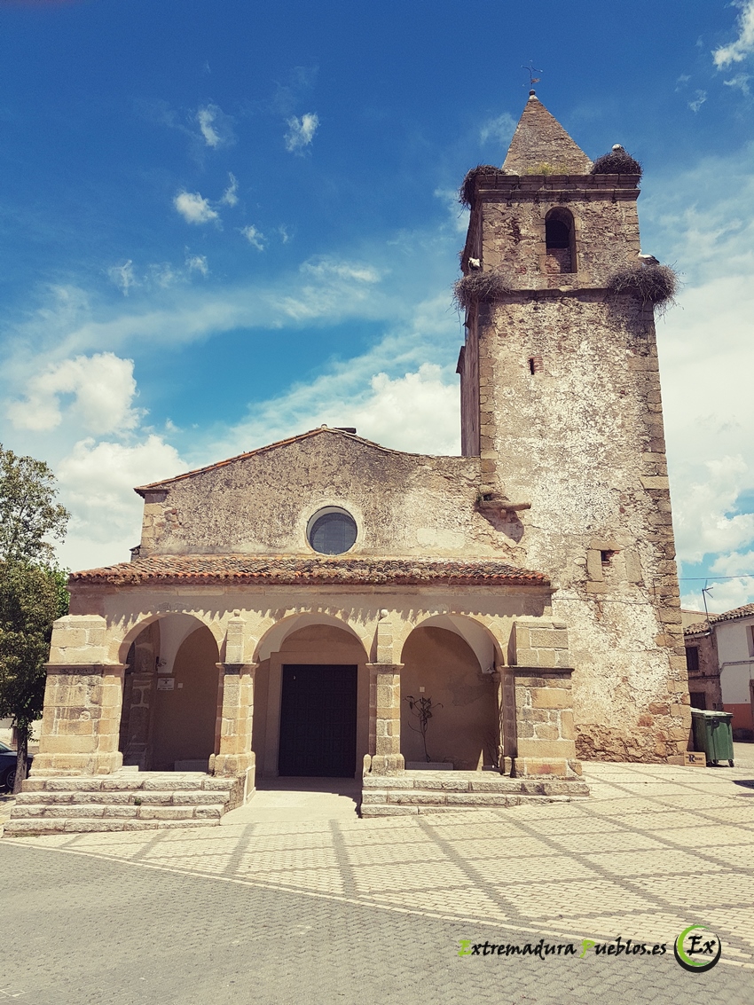 Ver Portico Iglesia Torre de Santa María